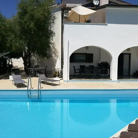 Ferienhaus Bozena Appartment 4 Vrsar Exterior photo